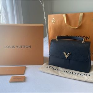 Louis Vuitton Limited Edition Very One Handle Monogram Leather in Noir